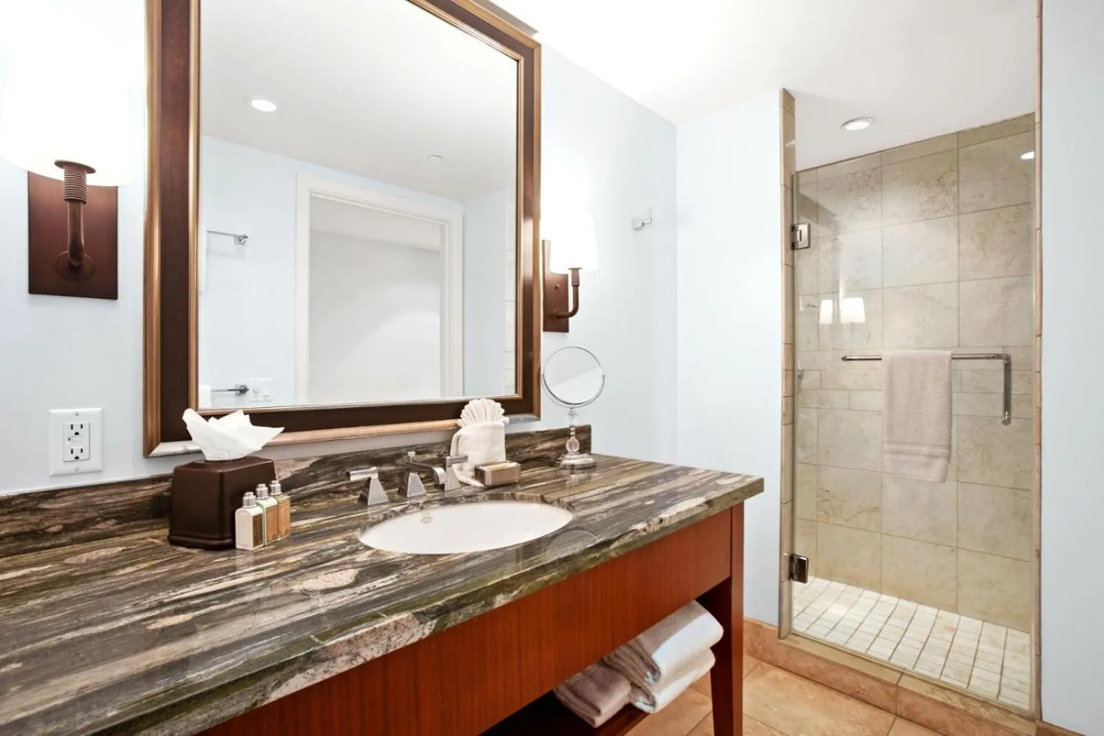Appartement Kbm Resorts Spacious 5-Bedroom Honua Kai Collection Multi Unit Listing Same Floor Ocean Views 2 Free Rental Cars Hkh-54550 Kaanapali États-Unis